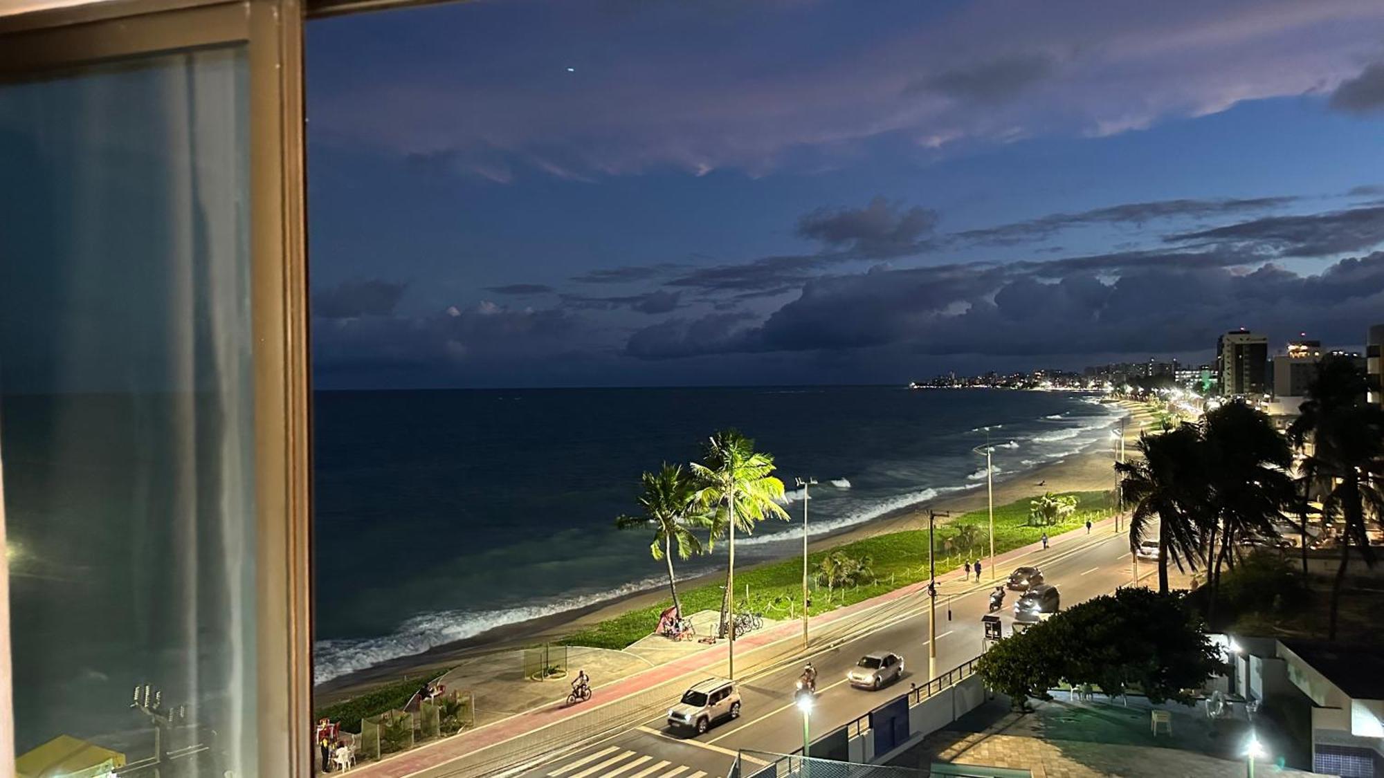 Flat Em Hotel De Luxo Beira Mar Da Grife Ritz Suites Com Vista Ampla Para Todo O Mar Da Cruz Das Almas, Jatiuca E Ponta Verde, Com Toda Estrutura De Um Hotel Lindo E Arrojado, Academia, Piscina E Muito Mais, Venha Viver Essa Experiencia Incrivel! Maceio  Exterior photo